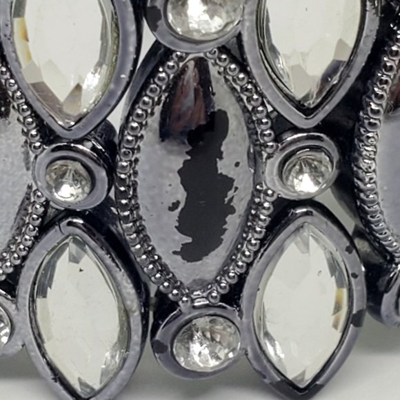 Silver Gray Wide Marquise Stone Stretch Bracelet - Picture 6 of 7